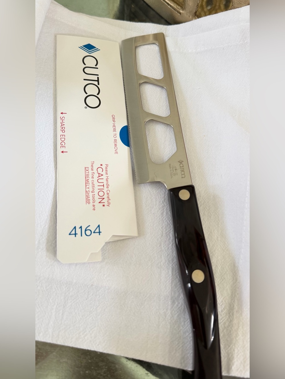 Cutco 5 1/2" Gourmet Utility Knife #4164 - Picture 2 of 6